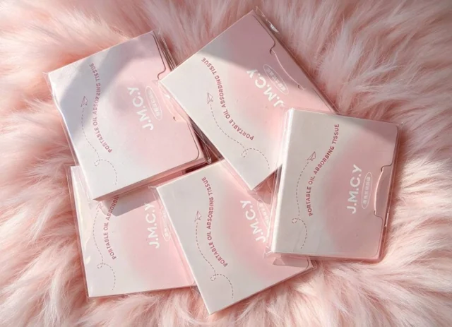 J.M.C.Y Blotting Paper — กระดาษซับมันแบบพกพา